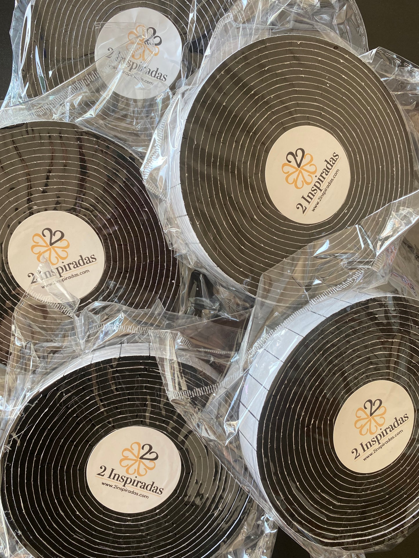 3mm double-sided tapes, 3.2m long (5 rolls in the package)